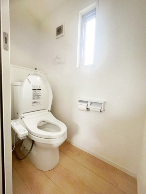 gC@`Toilet`@YEXbLEKȃEHVbgtgCł낰ԂłBgC͖g킴𓾂Ȃ́BۂłˁBgC2̂Œ̍Gɕ֗łI
