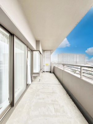 oRj[@`Balcony`  oRj[͉z݁Azc󕨂C悭Ƃł܂Bg₷JIȃoRj[łzՂ~蒍AoRj[tZ܂B  