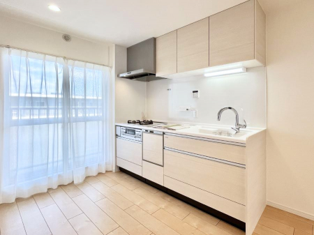 Lb`@`Kitchen`@gꏊ炱Agl܂BƂLb`R[i[͎LȎdオƂȂĂ܂BLXƂXy[XŃXgXȂy݂܂