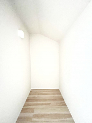 ̑@`Walk-in Closet`@KvȂ̂R[fBl[gꗗĊmFłAgxx⏀ZԂōςރEH[NCN[[bgݒu܂BƂ̒Ƃ֗Ȏ[Xy[XłB