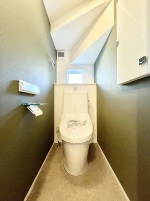 gC@`Toilet`@YEXbLEKȃEHVbgtgCł낰ԂłBgC͖g킴𓾂Ȃ́BۂłˁBgC2̂Œ̍Gɕ֗łI