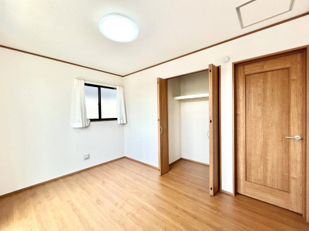 Q@Q`Bed Room`  Sɂ͎[N[[bgIiĝm⏬͂AGߕ̂mȂǂƐڂ܂܂B  ԂLgpł܂ˁB