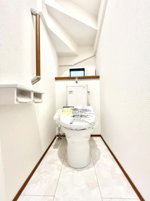 gC@Q`Toilet`@̂鐅gC̓EHVbgtłgC͖g킴𓾂Ȃ́BۂłˁBgC2̂Œ̍Gɕ֗łI