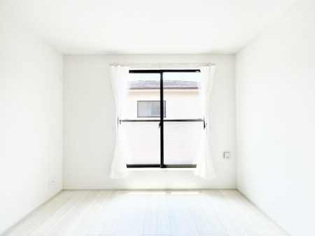 q@`Bed Room`@̂ˌẴbgłBƑƂŎ苷ɊĂZ܂ˌĂł͊evCoV[ۂƂł܂BZ܂ɂƂ肪܂SbNXł܂