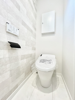 gC@`Toilet`@YEXbLEKȃEHVbgtgCł낰ԂłB1A2KɃgCXy[XǏ薾邭AKԂƂȂĂ܂gꏊ炱̔złI