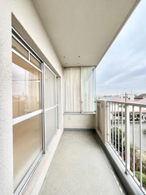 oRj[@`Balcony`  oRj[͉z݁Azc󕨂C悭Ƃł܂Bg₷JIȃoRj[łzՂ~蒍AoRj[tZ܂B  