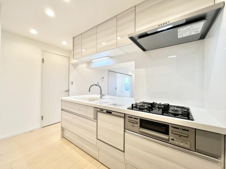 Lb`@`Kitchen`@LĎg₷Lb`ȂƑłɗAЕtԂȂłႢ܂[Ղ肠̂ŁAƐȈۂۂĂ܂B