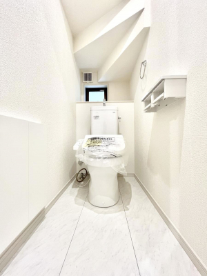 gC@`Toilet`@YEXbLEKȃEHVbgtgCł낰ԂłBgC͖g킴𓾂Ȃ́BۂłˁBgC2̂Œ̍Gɕ֗łI