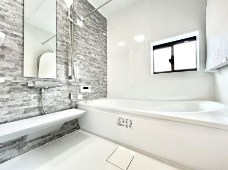 @`Bath Room`@͋C̗ŖɌătbVB@\tĂ̂ŗׂ̐@uŐ􂢏オ󕨂AJ̓VCCɂ邱Ƃ\łB