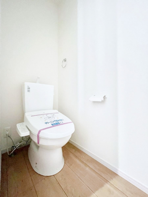 gC@`Toilet`@YEXbLEKȃEHVbgtgCł낰ԂłBgC͖g킴𓾂Ȃ́BۂłˁBgC2̂Œ̍Gɕ֗łI
