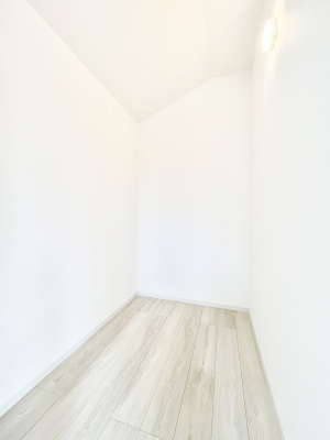 ̑@`Walk-in Closet`@KvȂ̂R[fBl[gꗗĊmFłAgxx⏀ZԂōςރEH[NCN[[bgݒu܂BƂ̒Ƃ֗Ȏ[Xy[XłB