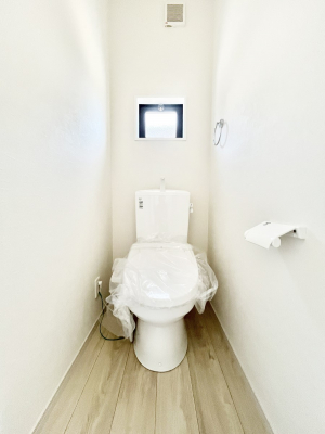 gC@`Toilet`@YEXbLEKȃEHVbgtgCł낰ԂłBgC͖g킴𓾂Ȃ́BۂłˁBgC2̂Œ̍Gɕ֗łI