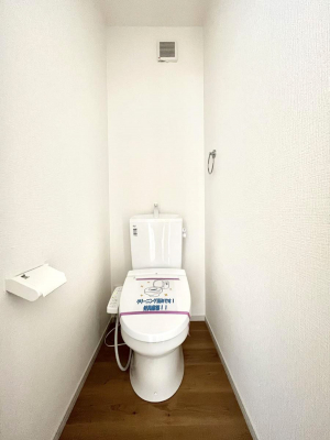 gC@Q`Toilet`@̂鐅gC̓EHVbgtłgC͖g킴𓾂Ȃ́BۂłˁBgC2̂Œ̍Gɕ֗łI