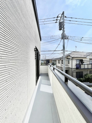 oRj[@`Balcony`  oRj[͉z݁Azc󕨂C悭Ƃł܂B  g₷JIȃoRj[łzՂ~蒍AoRj[tZ܂B  