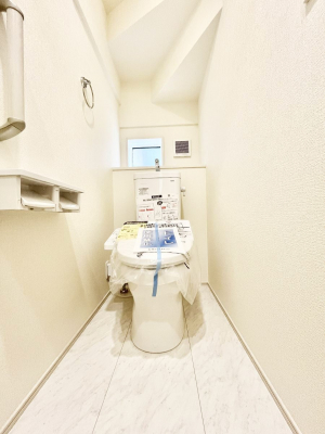 gC@`Toilet`@YEXbLEKȃEHVbgtgCł낰ԂłBgC͖g킴𓾂Ȃ́BۂłˁBgC2̂Œ̍Gɕ֗łI