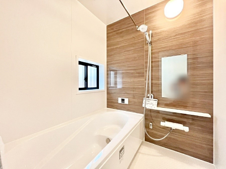 @A`Bath Room`  t̃oX[B  z˂ޖ邢́A̓CǂgłB  ܂A@Ă܂B  CǍDłB