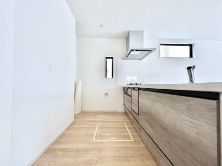 Lb`@`Kitchen`@R鑋̂Lb`gꏊ炱Agl܂BƂLb`R[i[͎LȎdオƂȂĂ܂B