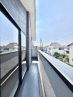 oRj[@`Balcony`  oRj[͉z݁Azc󕨂C悭Ƃł܂B  g₷JIȃoRj[łzՂ~蒍AoRj[tZ܂B  