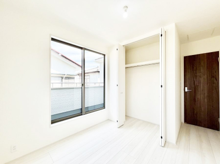 Q@`Bed Room`  Sɂ͎[N[[bgIiĝm⏬͂AGߕ̂mȂǂƐڂ܂܂B  ԂLgpł܂ˁB