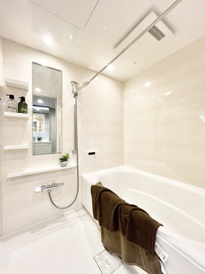 @`Bath Room`@͋C̗ŖɌătbVB@\tĂ̂ŗׂ̐@uŐ􂢏オ󕨂AJ̓VCCɂ邱Ƃ\łB