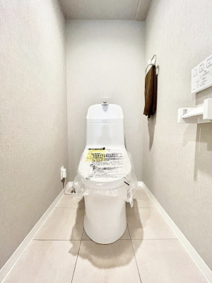 gC@`Toilet`@YEXbLEKȃEHVbgtgCł낰ԂłBtH[ρIgC͖g킴𓾂Ȃ́BۂłˁB