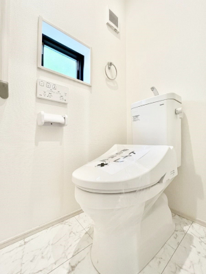 gC@P`Toilet`@̂鐅gC̓EHVbgtłgC͖g킴𓾂Ȃ́BۂłˁBgC2̂Œ̍Gɕ֗łI
