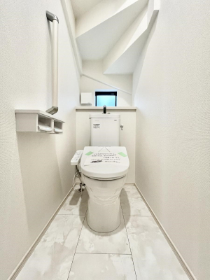 gC@A`Toilet`@̂鐅gC̓EHVbgtłgC͖g킴𓾂Ȃ́BۂłˁBgC2̂Œ̍Gɕ֗łI