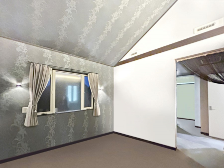 ̑ρ@`Bed Room`@Z߂䂭uقǁA肵ԂZBwKx́uƁvƁuXvƁuvaɖK邾Ɖ߂ĊĂ܂B