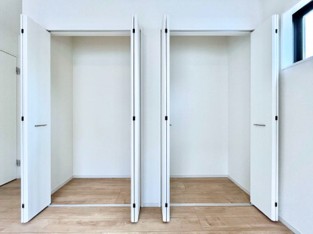 [@m̃cCN[[bgBŝŌ̈ߗނ܂܂B