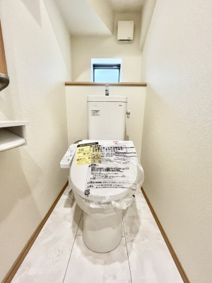 gC@`Toilet`@YEXbLEKȃEHVbgtgCł낰ԂłBgC͖g킴𓾂Ȃ́BۂłˁBgC2̂Œ̍Gɕ֗łI