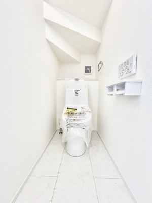 �g�C���@�����`Toilet�`�@�Y��E�X�b�L���E���K�ȃE�H�V�����b�g�t�g�C���ł��낰���Ԃł��B�g�C���͖����g�킴��𓾂Ȃ����́B����������ۂ������ł��ˁB�g�C����2��������̂Œ��̍��G���ɕ֗��ł��I