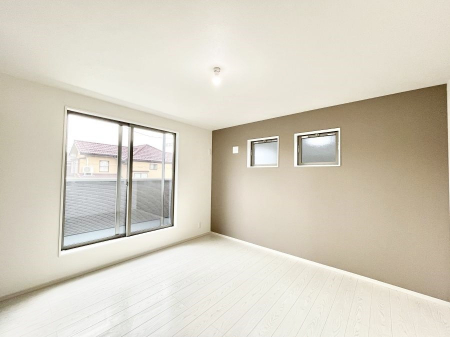 Q@P`Bed Room`@ulvƂvwł肭낰QB̉Ǝ₨dɔꂽ̓tJtJ̃xbgŖĂBer{IĂKȍL