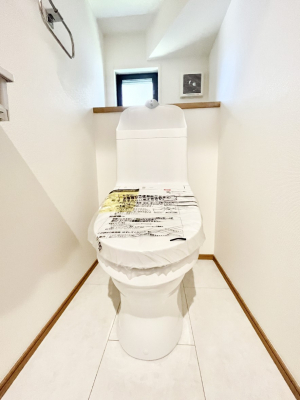gC@T`Toilet`@YEXbLEKȃEHVbgtgCł낰ԂłBgC͖g킴𓾂Ȃ́BۂłˁBgC2̂Œ̍Gɕ֗łI