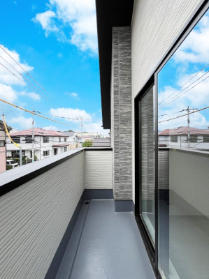 oRj[@S`Balcony`  oRj[͉z݁Azc󕨂C悭Ƃł܂B  g₷JIȃoRj[łzՂ~蒍AoRj[tZ܂B  