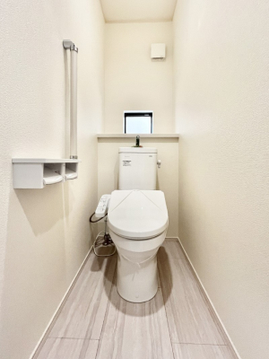 gC@A`Toilet`@̂鐅gC̓EHVbgtłgC͖g킴𓾂Ȃ́BۂłˁBgC2̂Œ̍Gɕ֗łI