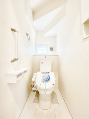 gC@`Toilet`@YEXbLEKȃEHVbgtgCł낰ԂłB1A2KɃgCXy[XǏ薾邭AKԂƂȂĂ܂gꏊ炱̔złI