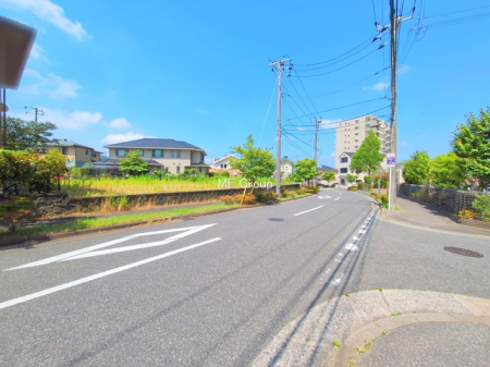 nynʐ^@-