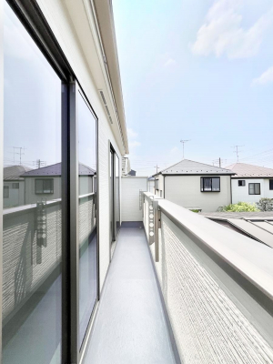 oRj[@P`Balcony`  oRj[͉z݁Azc󕨂C悭Ƃł܂B  g₷JIȃoRj[łzՂ~蒍AoRj[tZ܂B  