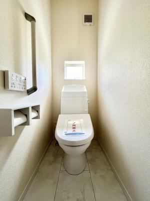 gC@`Toilet`@YEXbLEKȃEHVbgtgCł낰ԂłBgC͖g킴𓾂Ȃ́BۂłˁBgC2̂Œ̍Gɕ֗łI