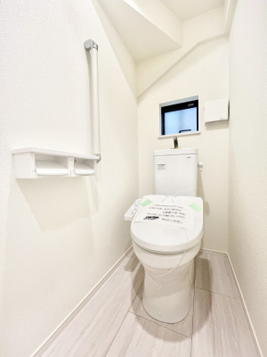 gC@A`Toilet`@̂鐅gC̓EHVbgtłgC͖g킴𓾂Ȃ́BۂłˁBgC2̂Œ̍Gɕ֗łI