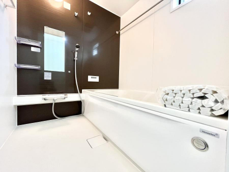 @`Bath Room`@͋C̗ŖɌătbVB@\tĂ̂ŗׂ̐@uŐ􂢏オ󕨂AJ̓VCCɂ邱Ƃ\łB