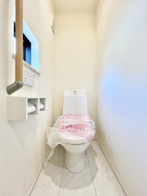 gC@`Toilet`@YEXbLEKȃEHVbgtgCł낰ԂłBgC͖g킴𓾂Ȃ́BۂłˁBgC2̂Œ̍Gɕ֗łI