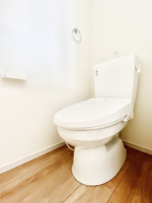 gC@P`Toilet`@̂鐅gC̓EHVbgtłgC͖g킴𓾂Ȃ́BۂłˁBgC2̂Œ̍Gɕ֗łI