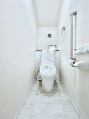 gC@P`Toilet`@̂鐅gC̓EHVbgtłgC͖g킴𓾂Ȃ́BۂłˁBgC2̂Œ̍Gɕ֗łI
