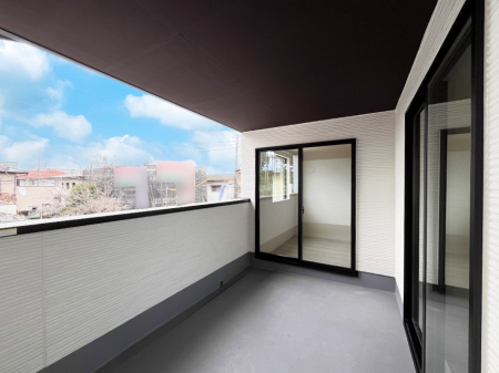 oRj[@`Balcony`@Ci[oRj[͐󕨂Xy[XƂċ}ȉJŐ󕨂GĂ܂̂hł܂`FAł낢AĂɂ͎Cɂrj[v[y߂܂ˁ