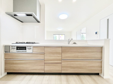Lb`@`Kitchen`@LĎg₷Lb`ȂƑłɗAЕtԂȂłႢ܂[Ղ肠̂ŁAƐȈۂۂĂ܂B