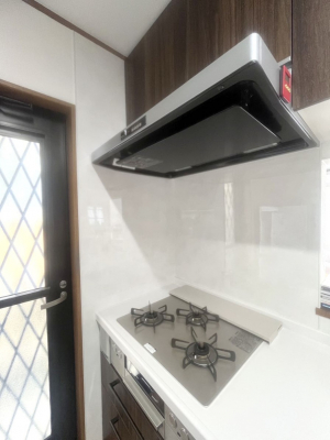 Lb`@`Kitchen`@R鑋̂Lb`֗łBgꏊ炱Agl܂BƂLb`R[i[͎LȎdオƂȂĂ܂B