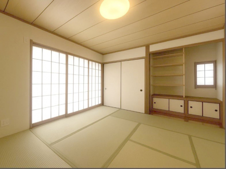 ̑ρ@`Japanese Room`@aʂȎԁA炩ȏt̂炩ȎA~͂̎炷zƂԁAoNɂĕ\ςʂȏꏊAƑ݂Ȃ̂Cɓ̋ԁB