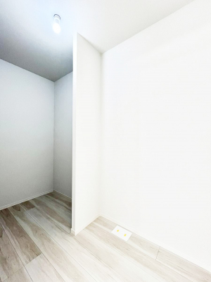 ̑@`Walk-in Closet`@KvȂ̂R[fBl[gꗗĊmFłAgxx⏀ZԂōςރEH[NCN[[bgݒu܂BƂ̒Ƃ֗Ȏ[Xy[XłB