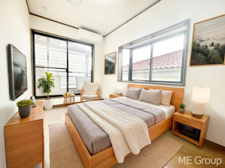 Q@`Bed Room`ulvƂvwł肭낰QB̉Ǝ₨dɔꂽ̓tJtJ̃xbgŖĂBer{IĂKȍL􁦉Ƌ͂bfłB